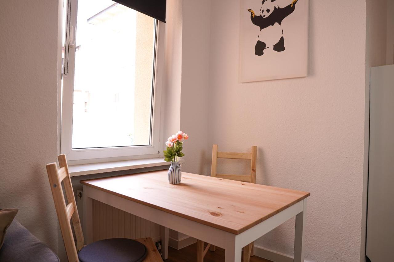 Fullhouse - Halle - T28 - Panda Apartment Esterno foto